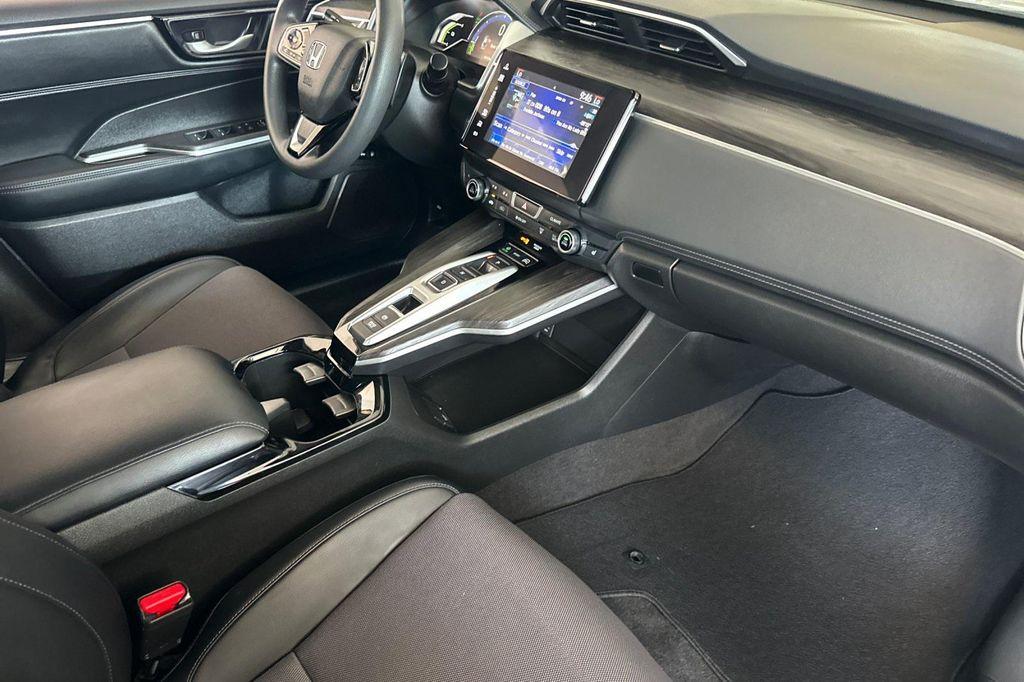 used 2018 Honda Clarity Plug-In Hybrid car, priced at $21,388