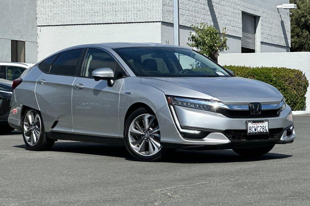 used 2018 Honda Clarity Plug-In Hybrid car, priced at $21,388