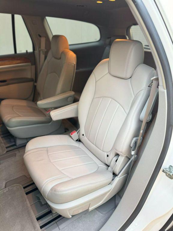 used 2009 Buick Enclave car, priced at $11,800