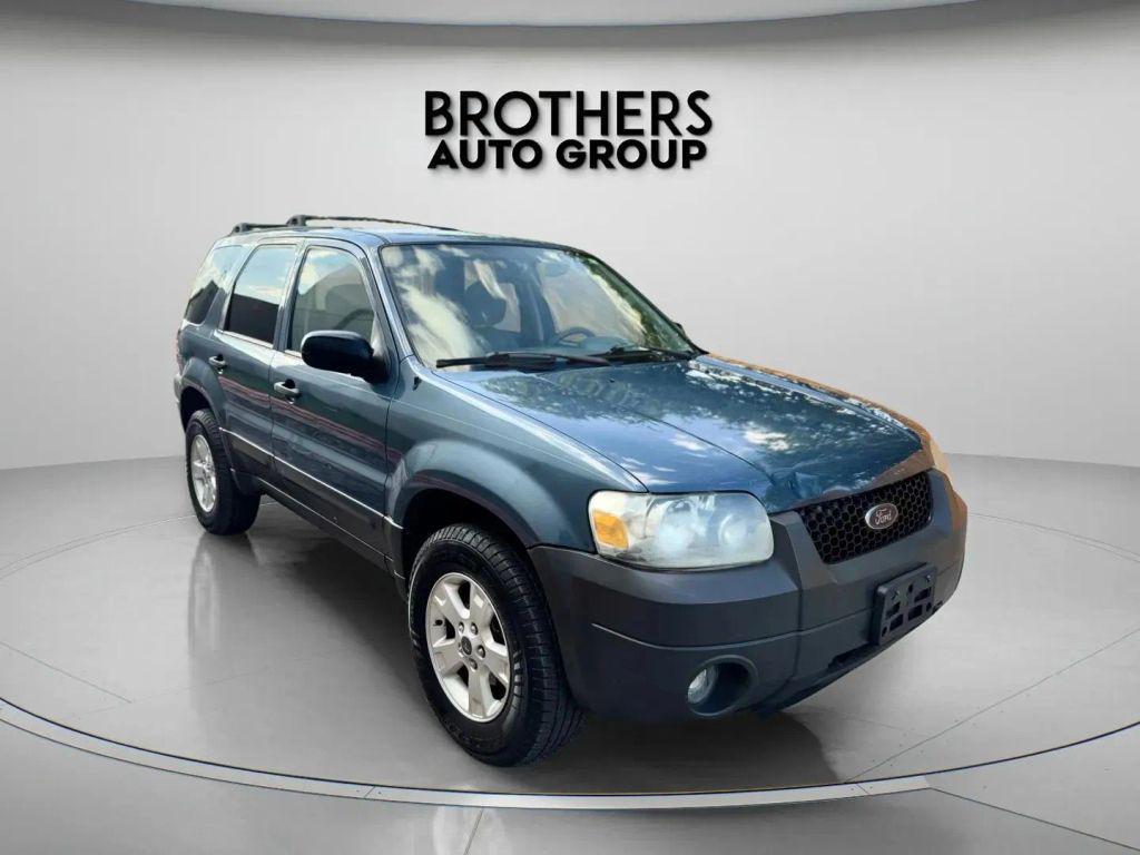 used 2005 Ford Escape car, priced at $4,900