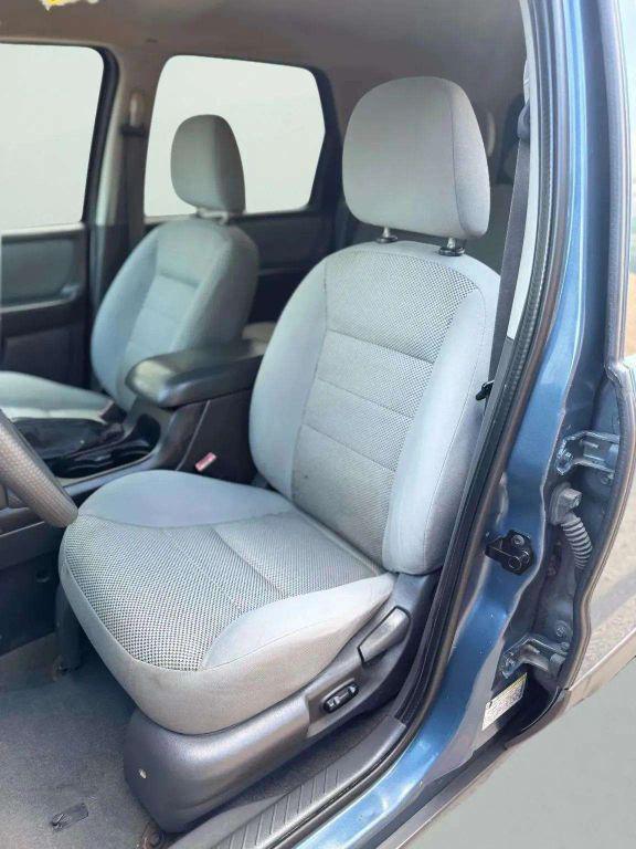 used 2005 Ford Escape car, priced at $4,900