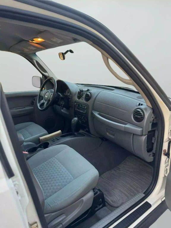 used 2007 Jeep Liberty car, priced at $5,900