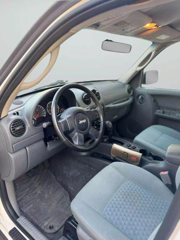 used 2007 Jeep Liberty car, priced at $5,900