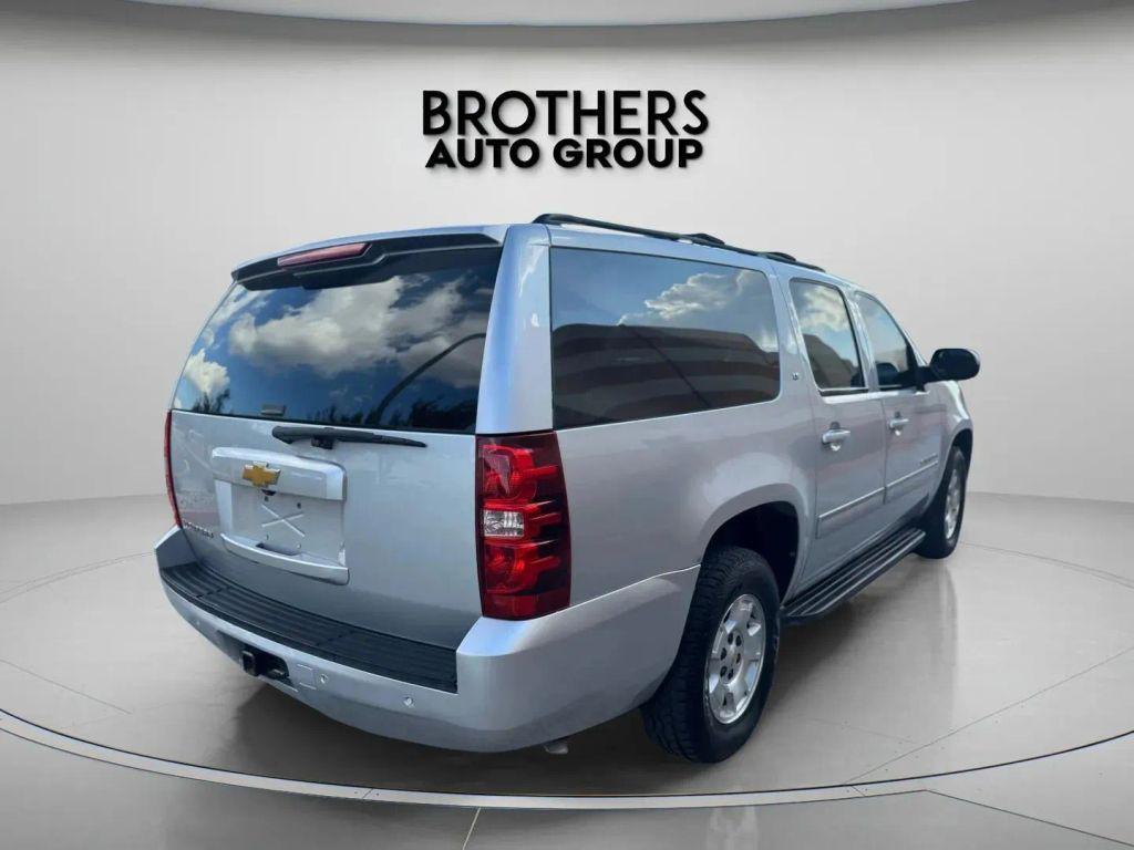 used 2014 Chevrolet Suburban car, priced at $10,900