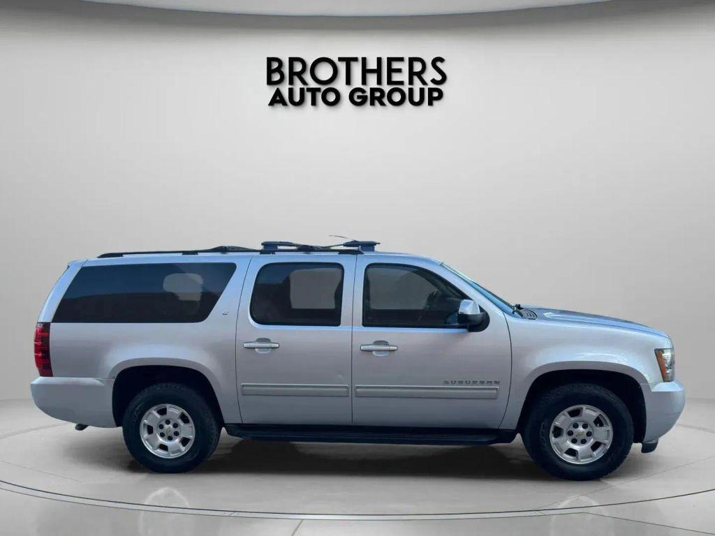used 2014 Chevrolet Suburban car, priced at $10,900