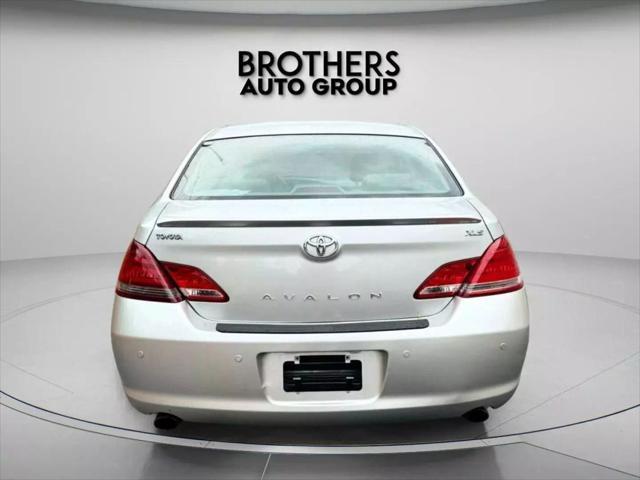 used 2007 Toyota Avalon car, priced at $8,900
