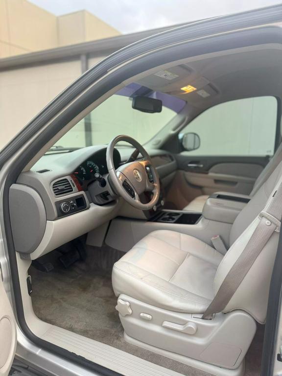 used 2010 Chevrolet Tahoe car, priced at $10,500