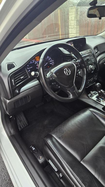 used 2014 Acura ILX car, priced at $13,900