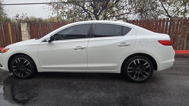 used 2014 Acura ILX car, priced at $13,900