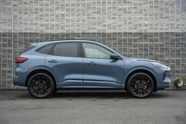 new 2025 Ford Escape car, priced at $35,204