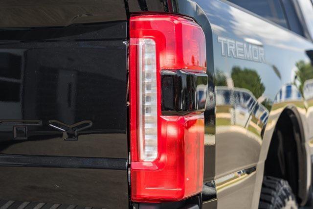new 2025 Ford F-250 car, priced at $76,940