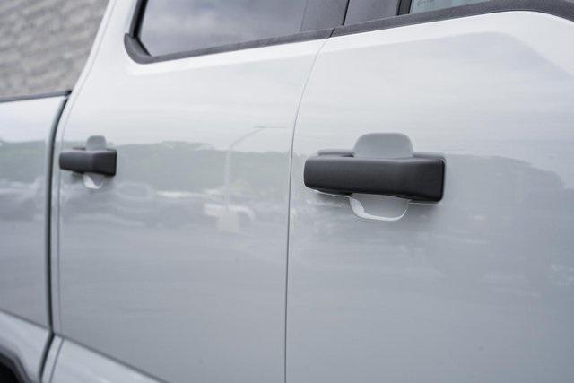 new 2025 Ford F-250 car, priced at $65,422