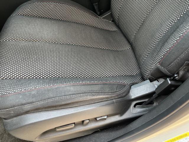 used 2011 Chevrolet Equinox car, priced at $4,000