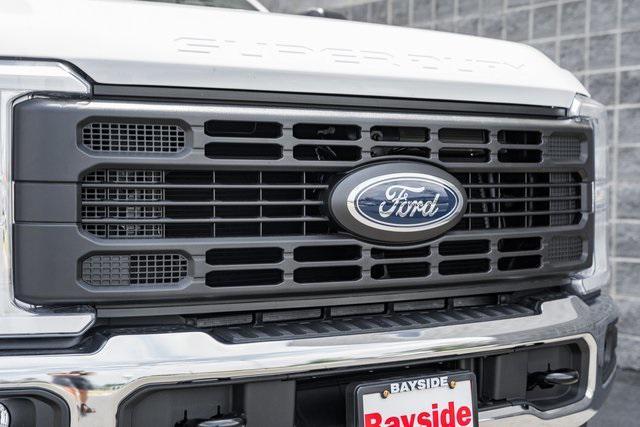 new 2025 Ford F-250 car, priced at $56,992