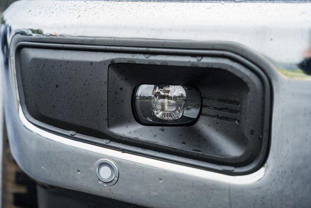 new 2025 Ford F-250 car, priced at $77,440