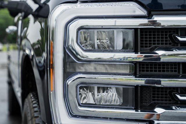 new 2025 Ford F-250 car, priced at $77,440