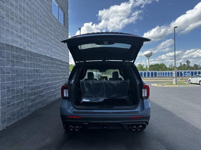 new 2025 Ford Explorer car, priced at $53,627