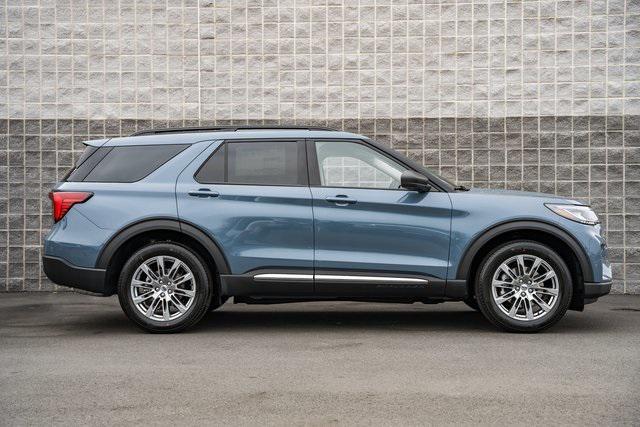 new 2025 Ford Explorer car, priced at $41,000