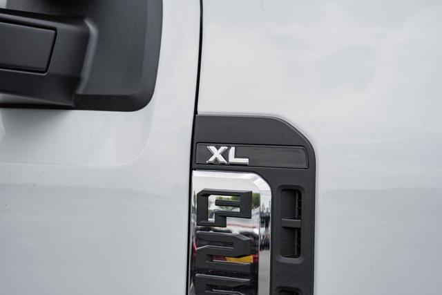 new 2025 Ford F-250 car, priced at $58,500