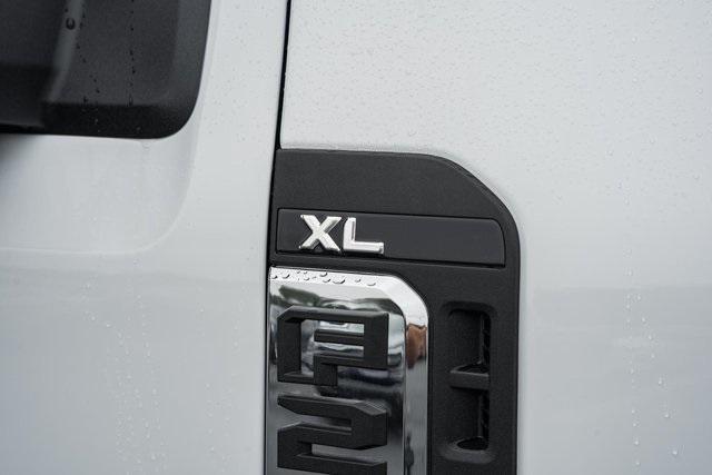 new 2025 Ford F-250 car, priced at $60,456