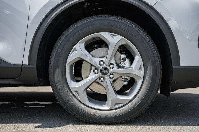 new 2025 Ford Escape car, priced at $30,561