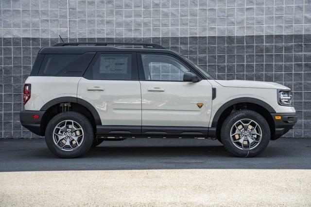 new 2024 Ford Bronco Sport car, priced at $28,000