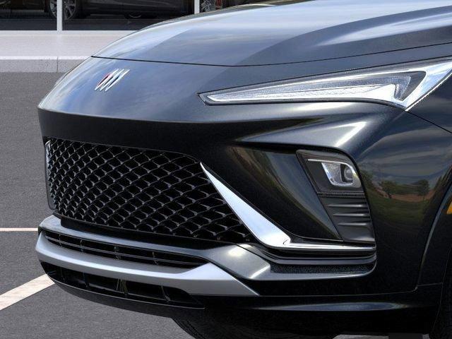 new 2025 Buick Envista car, priced at $30,585