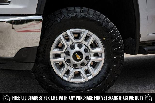 used 2022 Chevrolet Silverado 2500 car, priced at $45,371