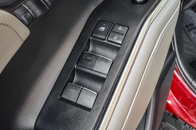 used 2022 Toyota Highlander car, priced at $37,945