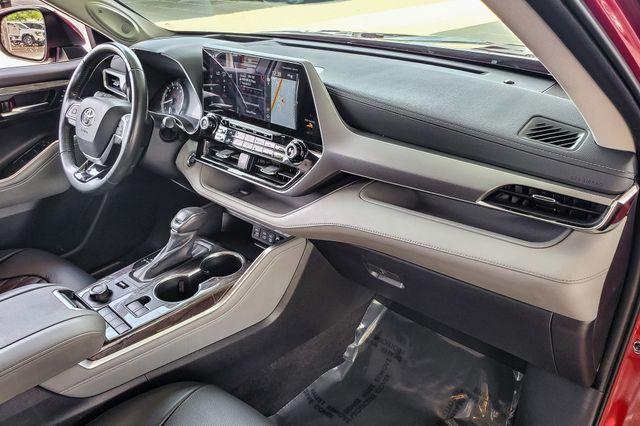 used 2022 Toyota Highlander car, priced at $37,945
