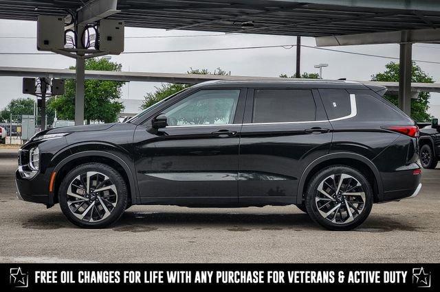 used 2024 Mitsubishi Outlander car, priced at $33,841