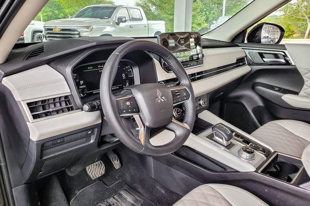 used 2024 Mitsubishi Outlander car, priced at $33,841