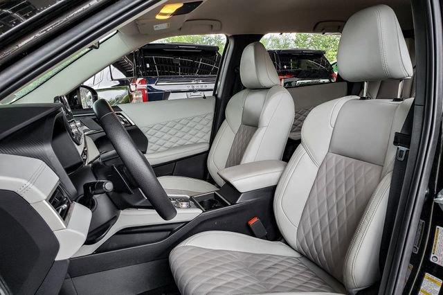 used 2024 Mitsubishi Outlander car, priced at $33,841