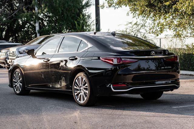 used 2021 Lexus ES 250 car, priced at $28,811