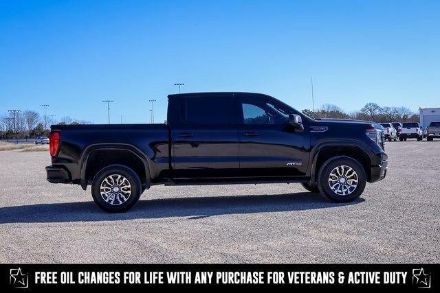 used 2022 GMC Sierra 1500 car, priced at $40,246