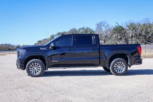 used 2022 GMC Sierra 1500 car, priced at $40,246