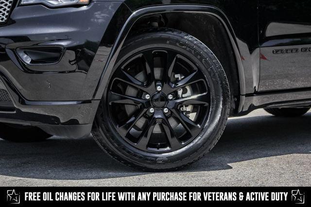 used 2022 Jeep Grand Cherokee WK car, priced at $26,871