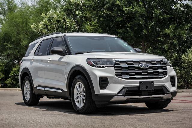 used 2025 Ford Explorer car, priced at $39,991