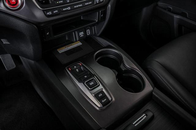 used 2022 Honda Pilot car, priced at $35,881