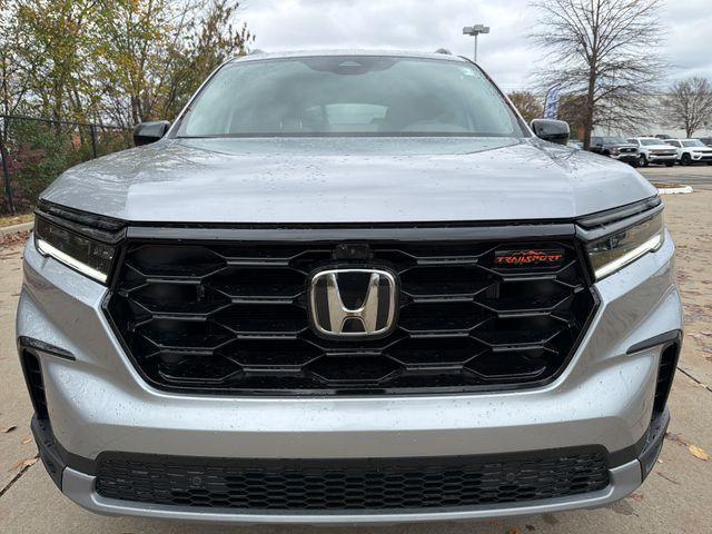 used 2025 Honda Pilot car, priced at $45,895
