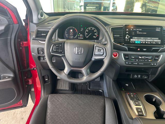 new 2025 Honda Ridgeline car, priced at $43,955