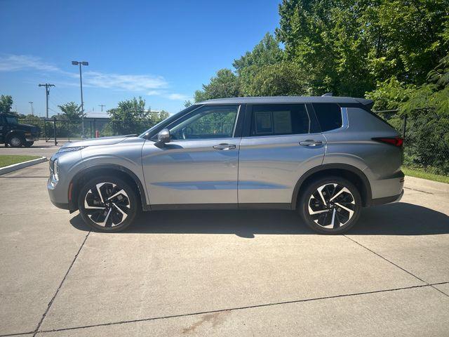 used 2024 Mitsubishi Outlander car, priced at $24,995