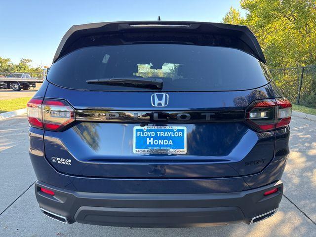 new 2025 Honda Pilot car, priced at $41,695