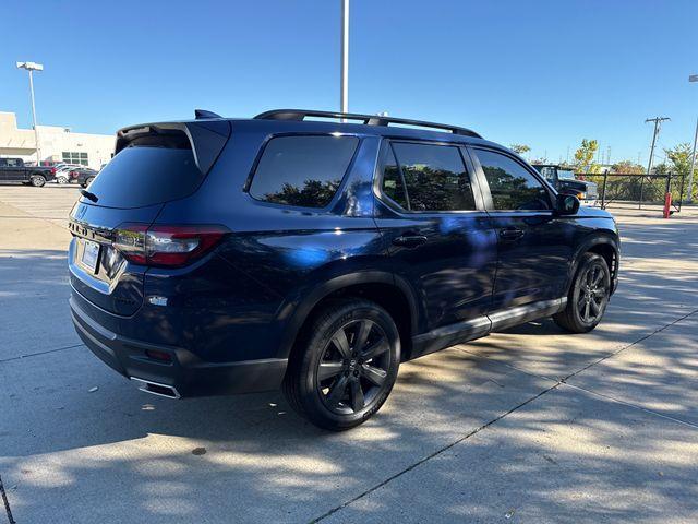 new 2025 Honda Pilot car, priced at $41,695