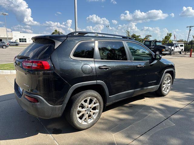 used 2016 Jeep Cherokee car, priced at $7,495