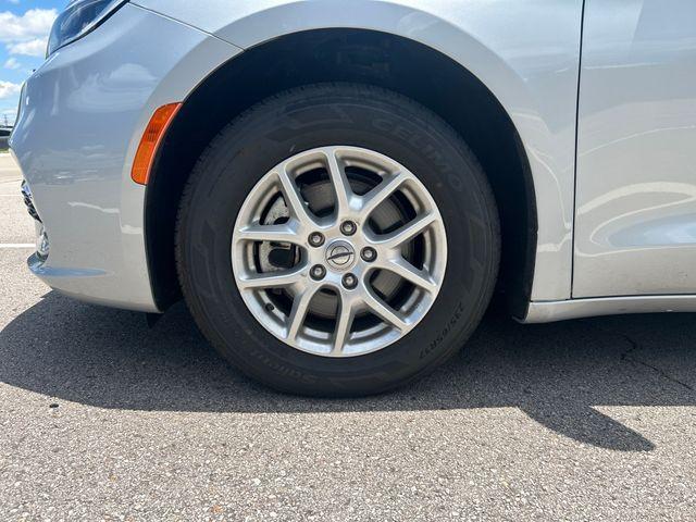 used 2023 Chrysler Pacifica car, priced at $25,485