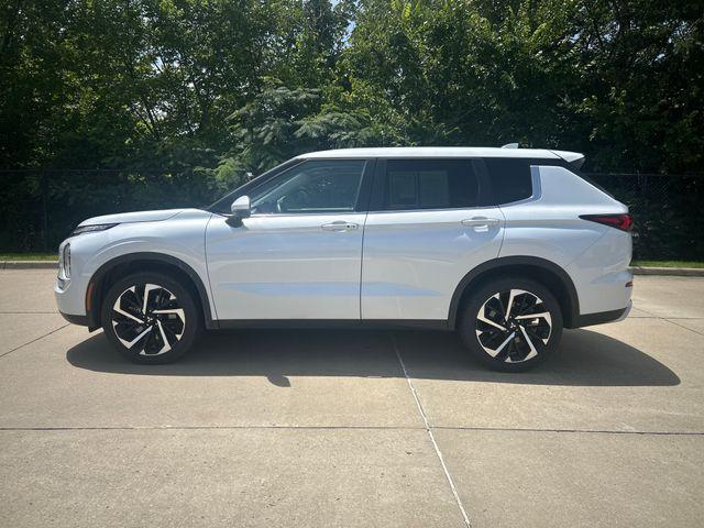 used 2024 Mitsubishi Outlander car, priced at $25,995