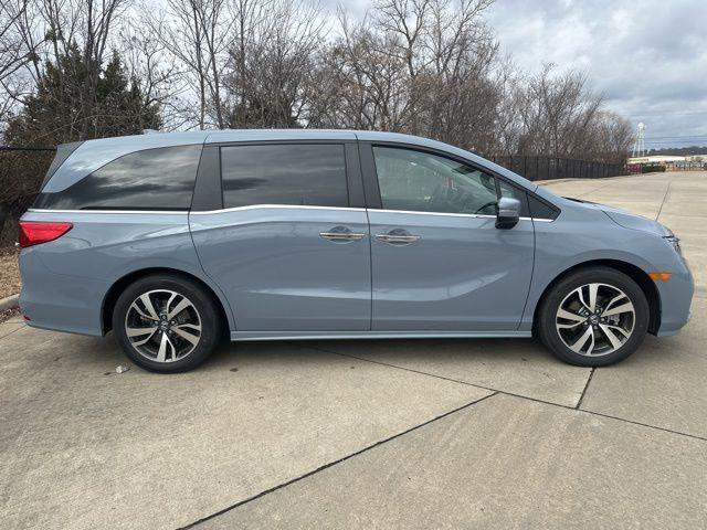 used 2024 Honda Odyssey car, priced at $41,860