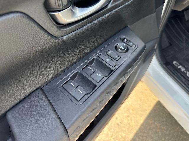 used 2025 Honda CR-V Hybrid car, priced at $37,825