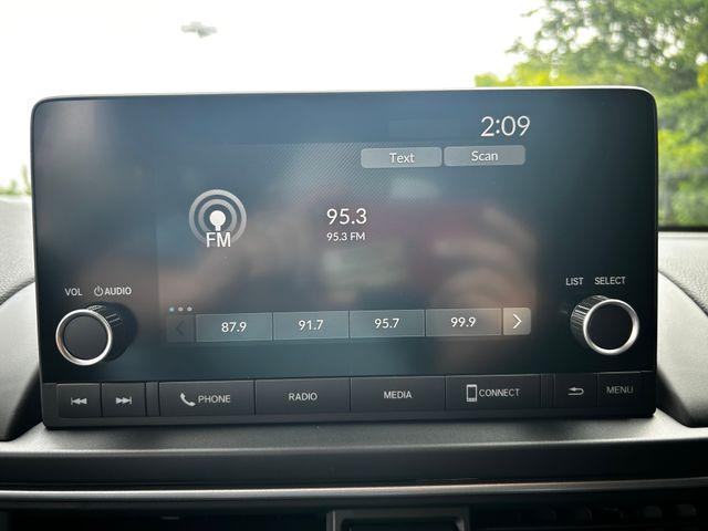 new 2025 Honda Pilot car, priced at $42,105